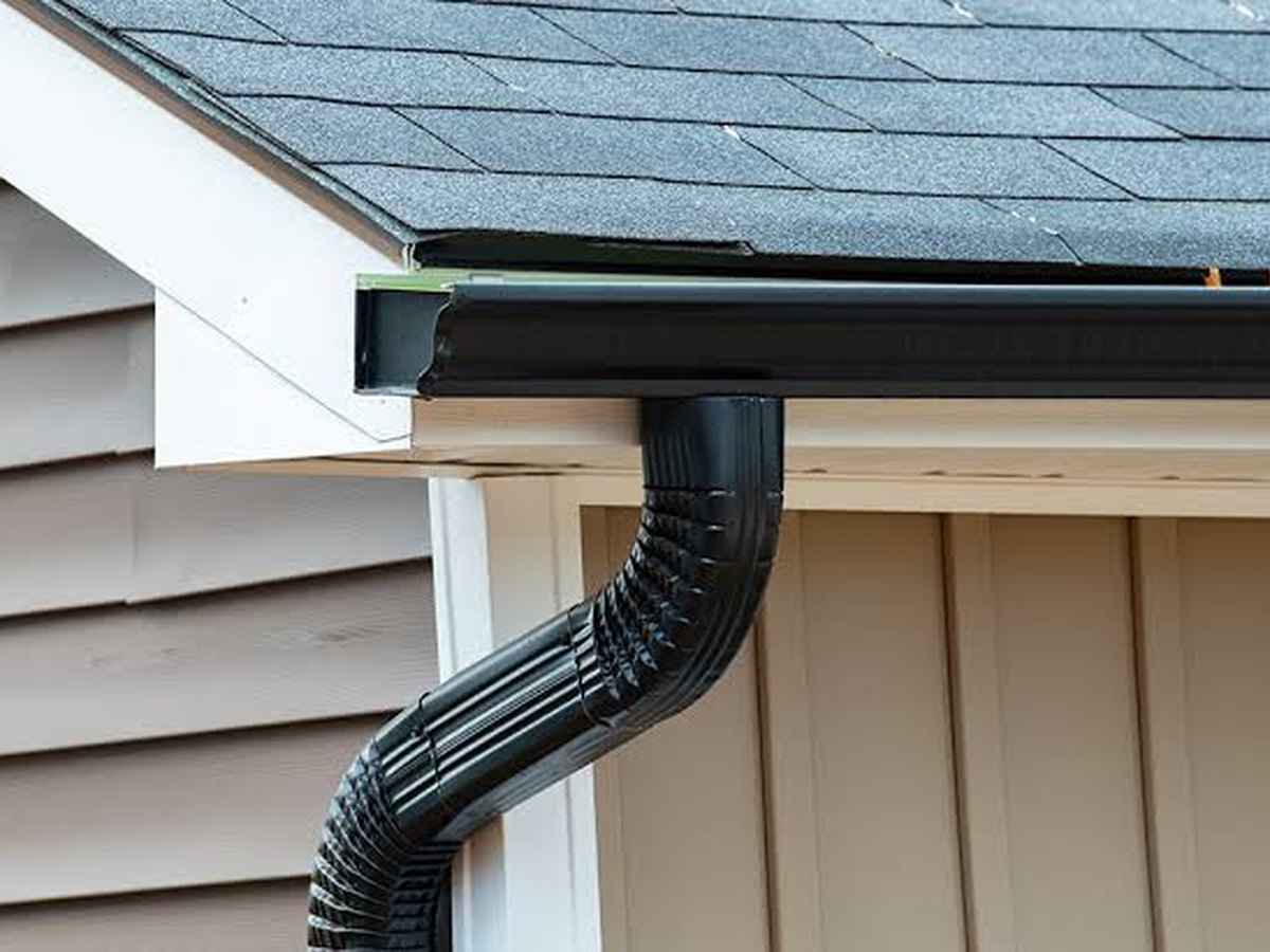 Gutter installation project by BMS Vanguard Roofing – photo 4